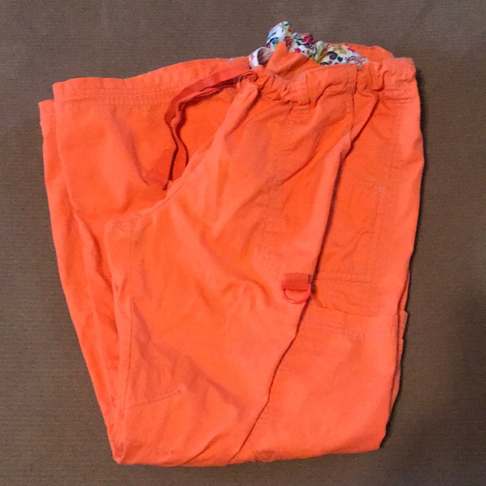 NWOT koi  scrub pants size L petite. Lindsey style